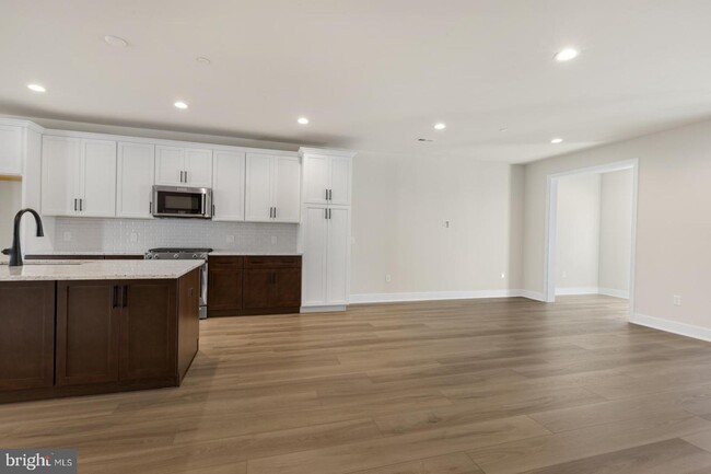 Foto del edificio - 3000 Cityview Walk