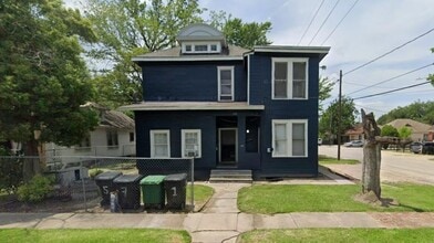 Building Photo - 102 Bryan St