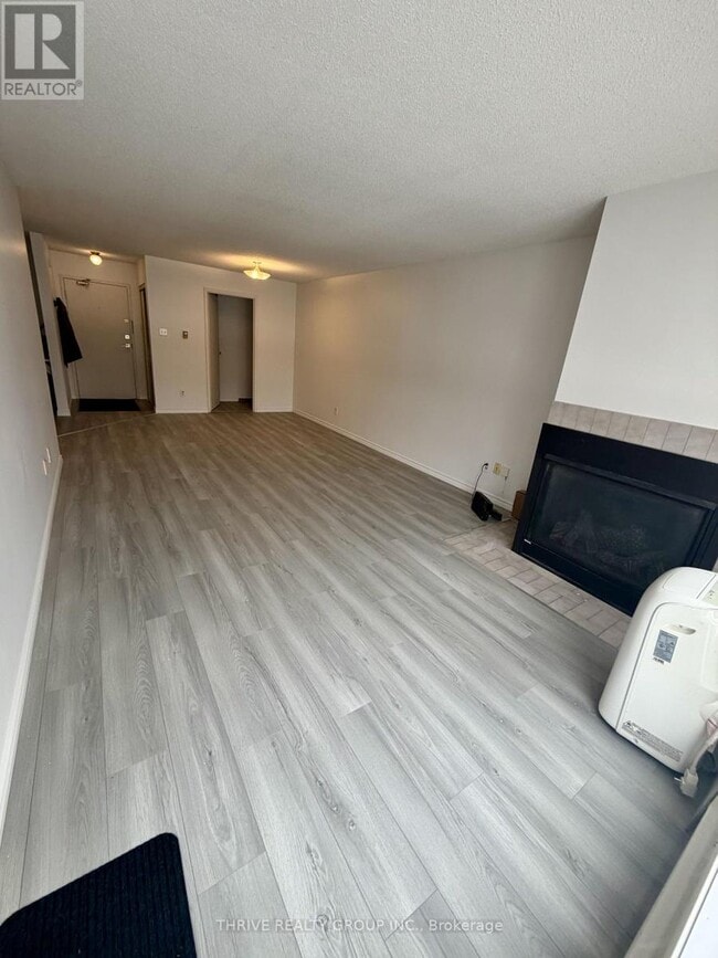 Building Photo - 9 Jacksway Crescent