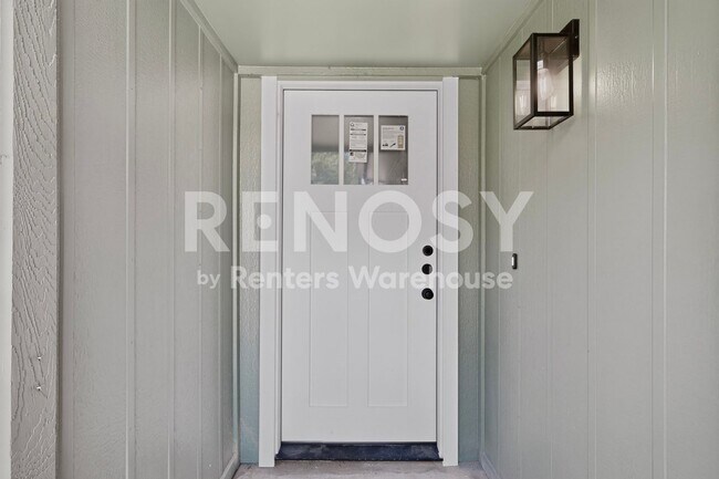 Foto del edificio - Completely Refreshed Arlington Home