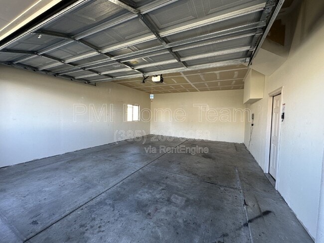 Building Photo - 3133 W 525 N