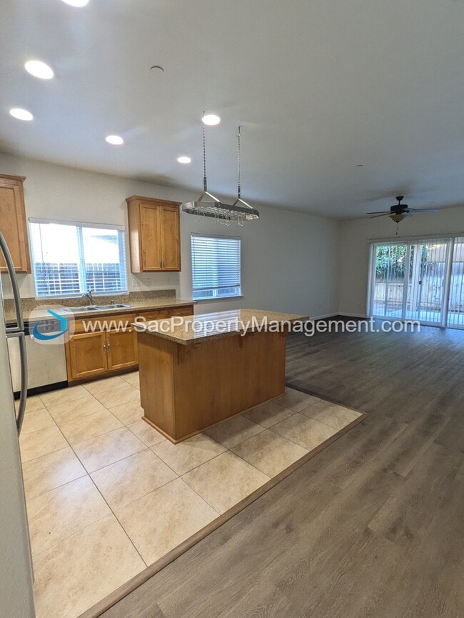 Building Photo - Amazing 4 Bedroom 2 Bathroom Home in a Qui...
