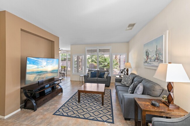 Foto del edificio - 78938 Waterford Ln