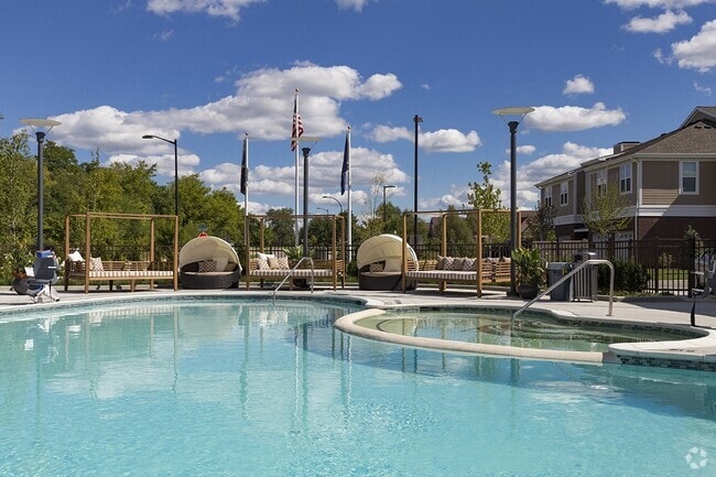 Building Photo - Oakcliff Apartments