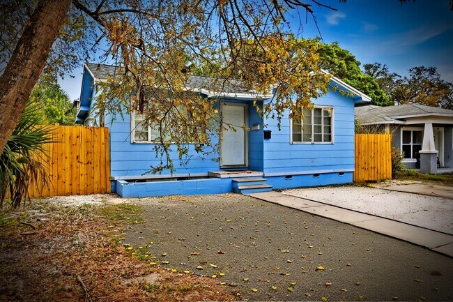 Foto del edificio - 1900 45th St S