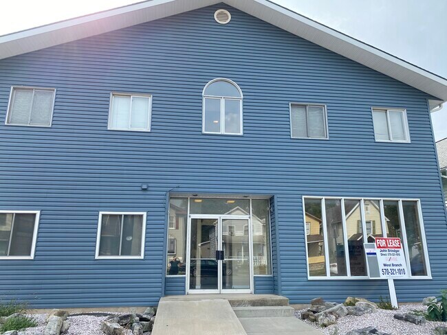 Building Photo - 926 Washington Blvd