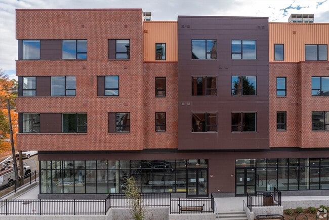 Building Photo - 45 E Central St