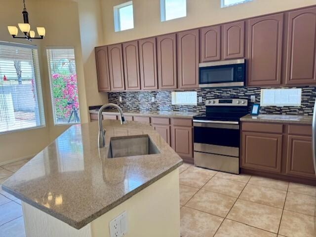 Foto del edificio - 7798 E Buteo Dr