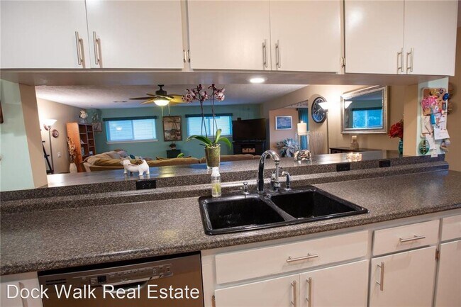 Building Photo - 3 br, 2.5 bath House - 23 Harbor Lane