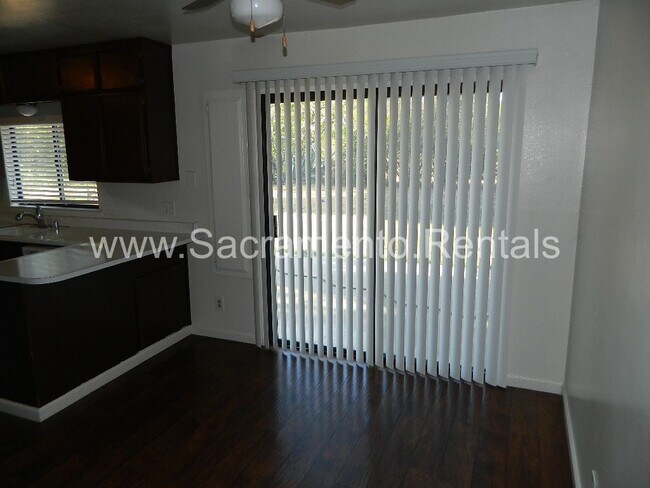 Building Photo - 3 br, 2 bath House - 2840 Central Avenue