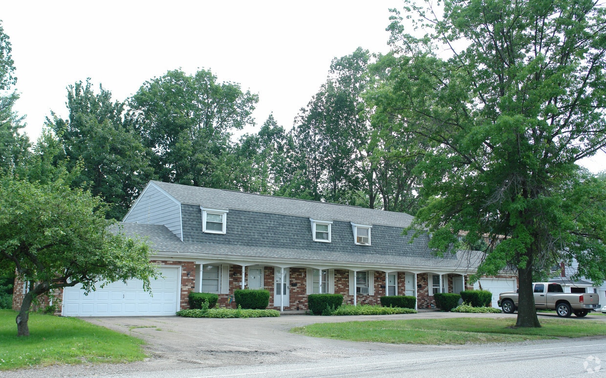 1443 W Grandview Blvd, Erie, PA 16509 Apartments in Erie, PA