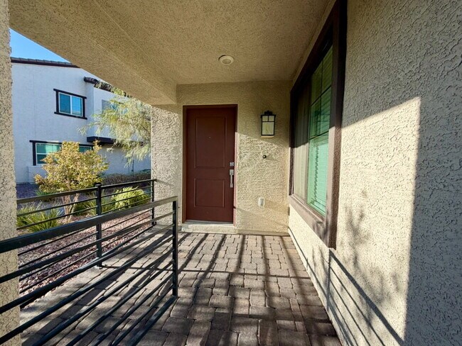 Building Photo - 3 BED 2.5 BATH 2 CAR GARAGE TOWNHOUSE IN CADENCE HENDERSON WITH LOFT