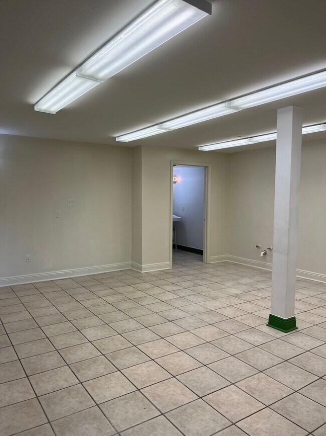 Foto del edificio - 4836-38 Banks St.