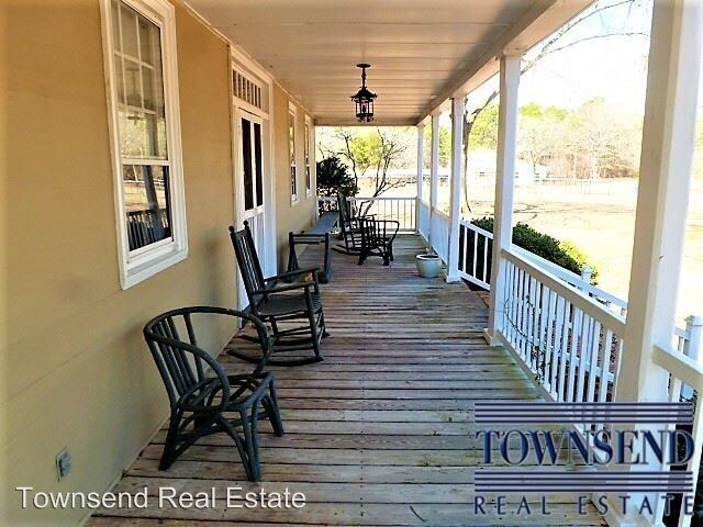 Foto del edificio - 3 br, 3 bath House - 5900 Bragg Blvd