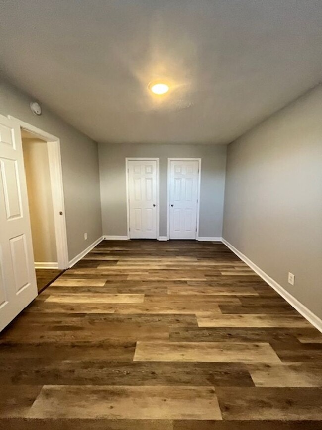 Building Photo - 2082 Fairmont Ct