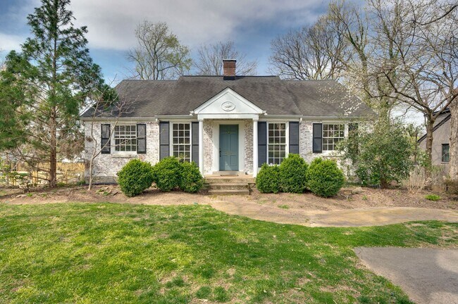 Beautiful 4BD/3.5BA home in the heart of Green Hills. - Beautiful 4BD/3.5BA home in the heart of Green Hills.