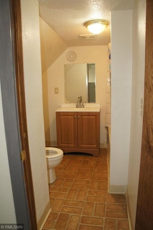 Building Photo - 879 Galtier St