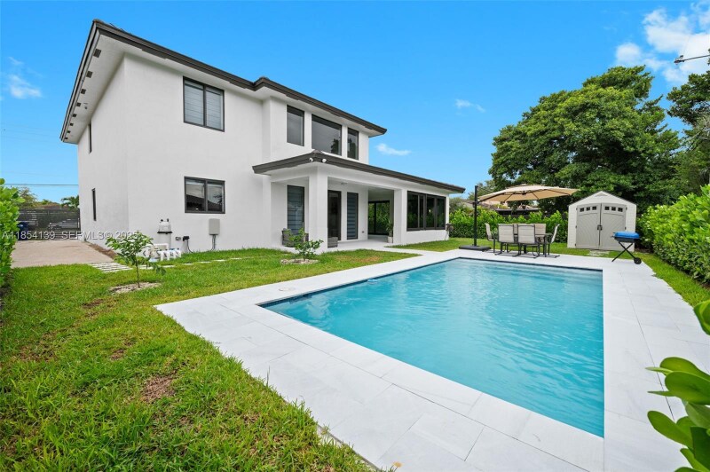 Photo - 457 Lafayette Dr (Miami Springs, FL)