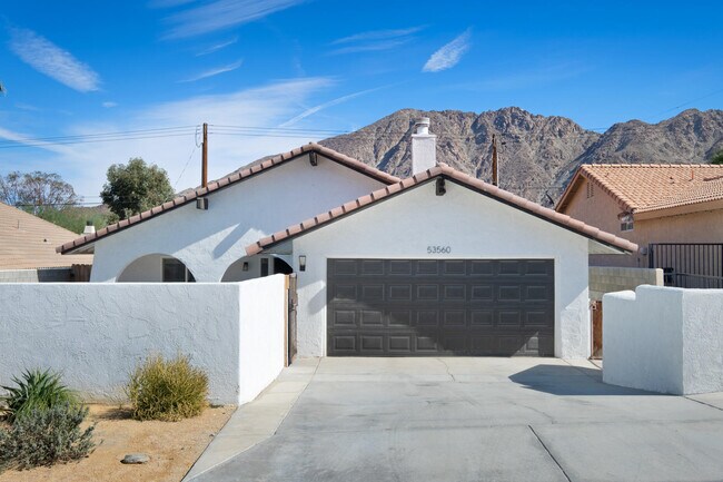 Building Photo - 53560 Avenida Herrera