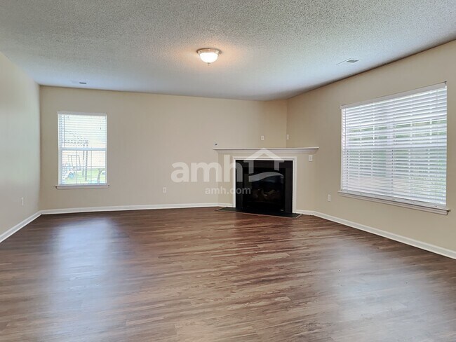 Building Photo - 1022 Deerberry Rd