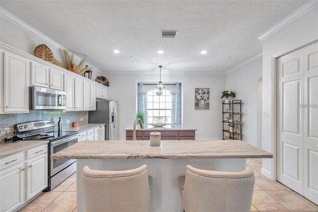 Building Photo - 10050 Bayou Grande