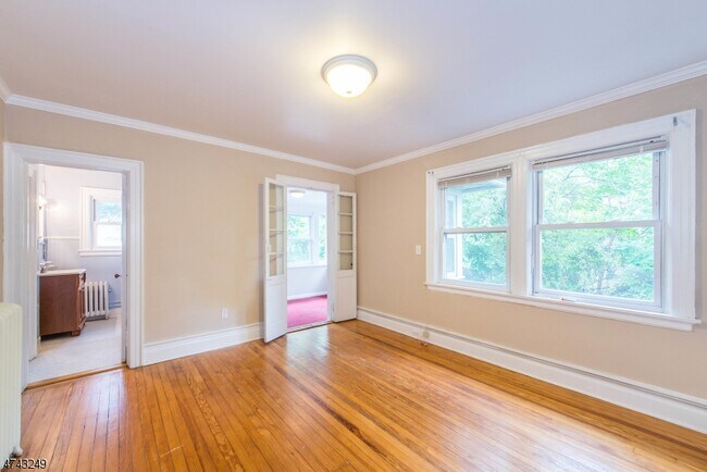 Building Photo - 287 Claremont Ave