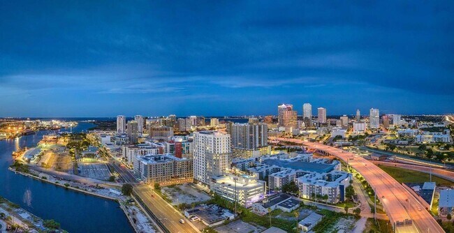 Foto del edificio - 601 N 12th St