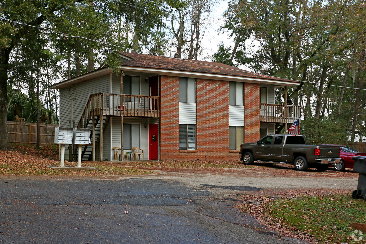 1420 - 1434 Fisher Ln - 1420-1434 Fisher Ln