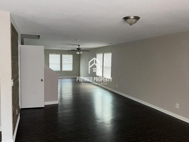 Foto del edificio - 213 Whitestone Dr NE