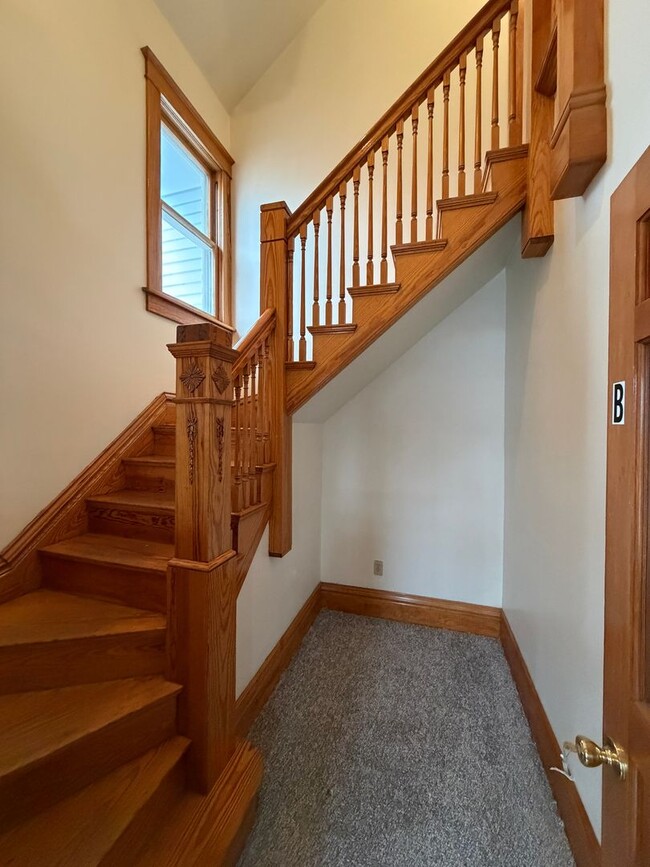 Building Photo - 800 S 9th St