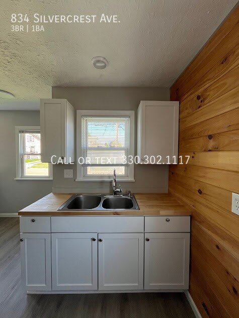 Building Photo - 834 Silvercrest Ave