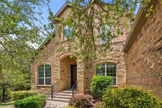 Building Photo - 952 Wild Rose Dr