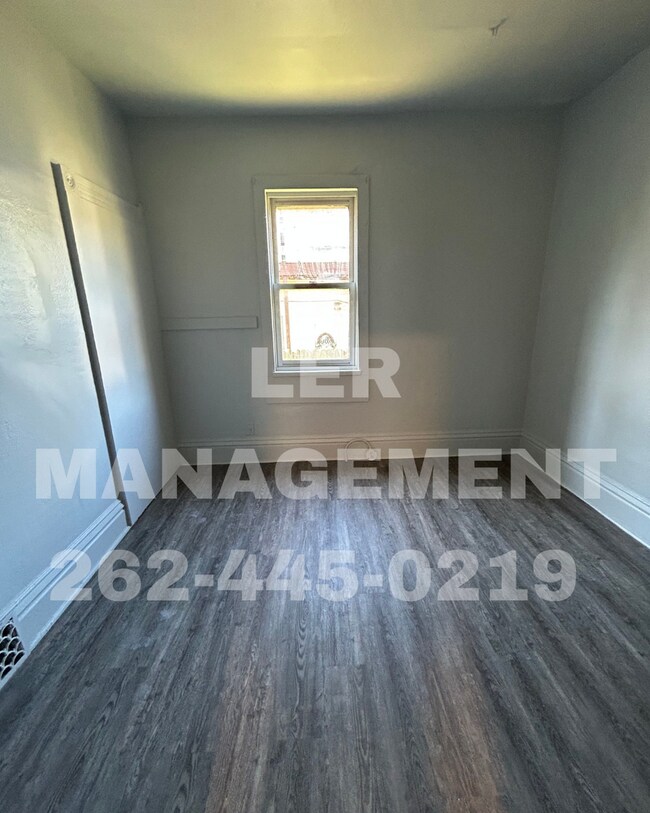 Foto del edificio - 6745 14th Ave
