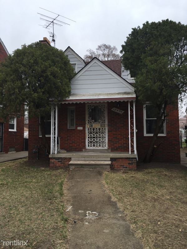 Building Photo - 18494 Mendota St
