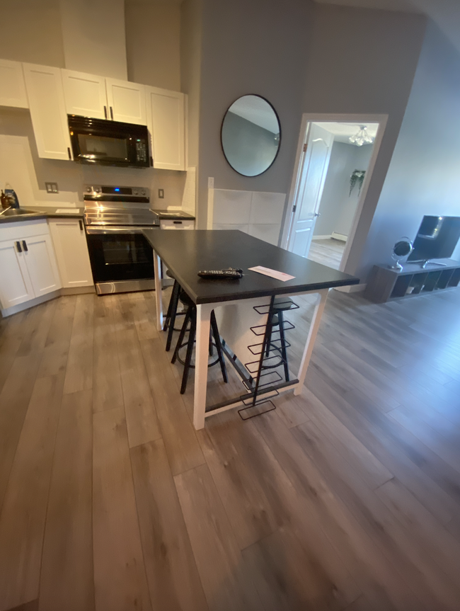 Photo du bâtiment - 7335 S Terwillegar Dr NW