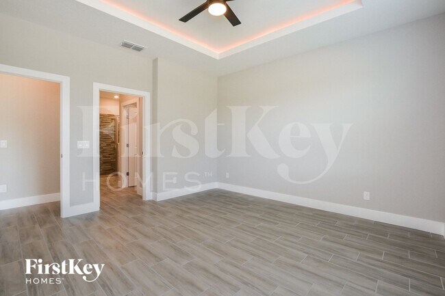 Foto del edificio - 1521 Eloise Ct