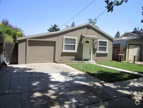 Building Photo - 1316 Kotenberg Ave