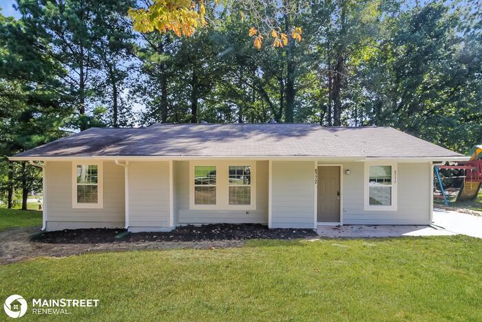 Primary Photo - 8772 Parliament Pl, Jonesboro, GA 30238