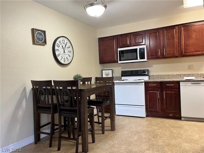 Foto del edificio - 5180 Indian River Dr