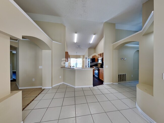 Building Photo - 2229 Hunters Greene Dr