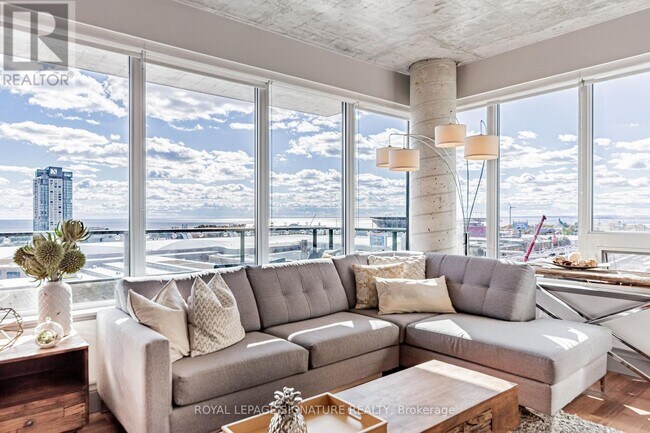 Photo du bâtiment - 55 E Liberty St