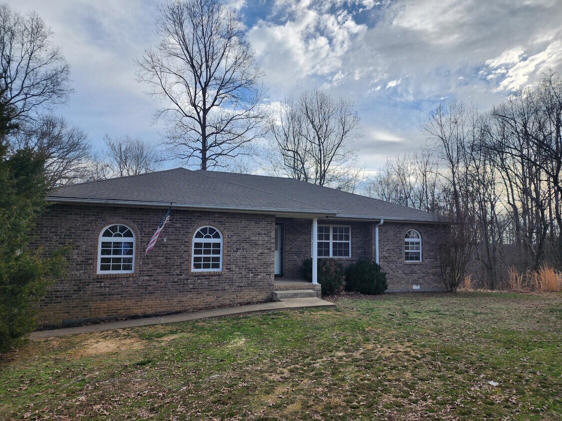 Primary Photo - 7403 Primm Springs Rd