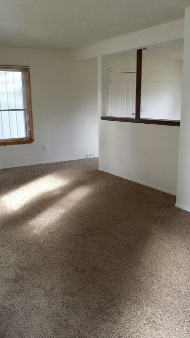 Foto del edificio - 3403 Lilac Ct