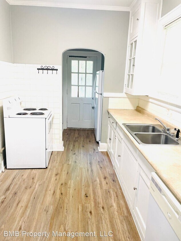 Foto principal - 1 br, 1 bath House - 105 B Arlington Road