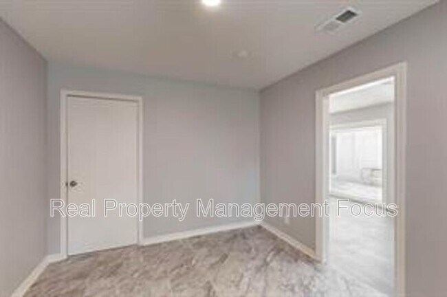 Foto del edificio - 14724 Overview Dr