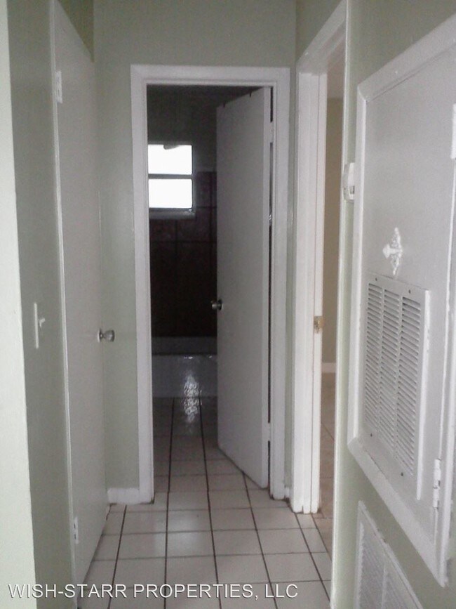 Foto del edificio - 1354 Sunset Rd
