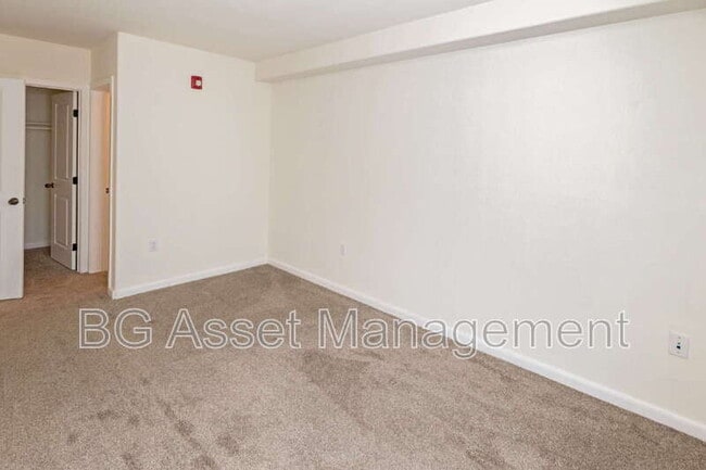 Foto del edificio - 1459 MacArthur Blvd