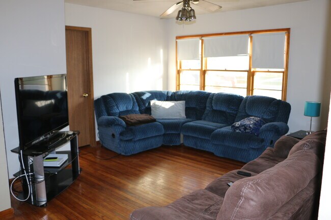 Foto del edificio - 1109 W 20th St