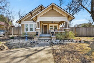 Building Photo - 212 N Grand Ave