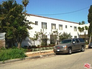 Building Photo - 5641 Halbrent Ave
